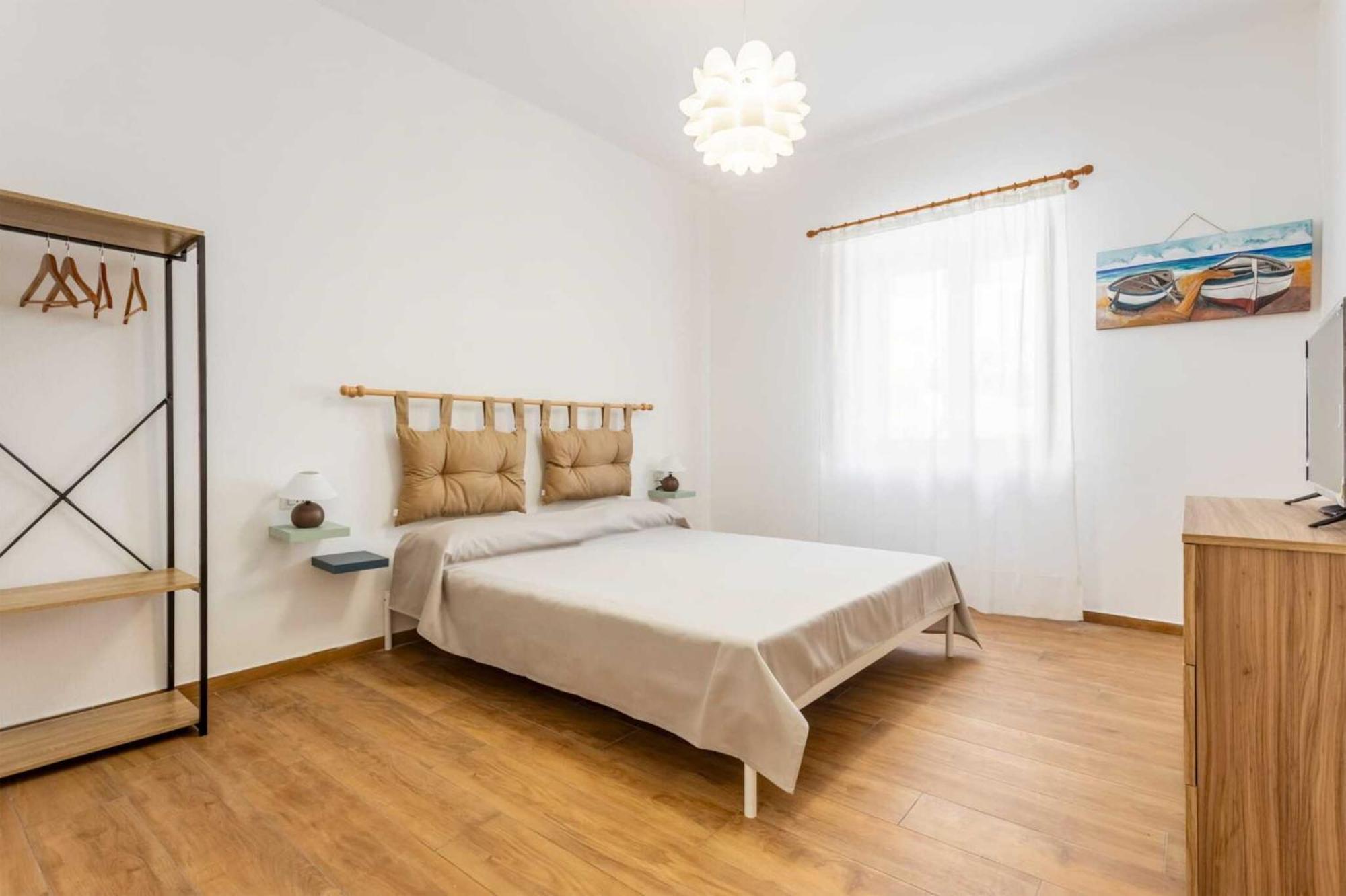 Travel - Arenella Holidays Casa vacanze Palermo